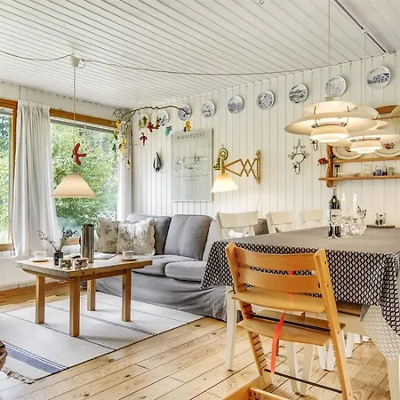 Naili - 750m From The Sea By Interhome * Bøtø By